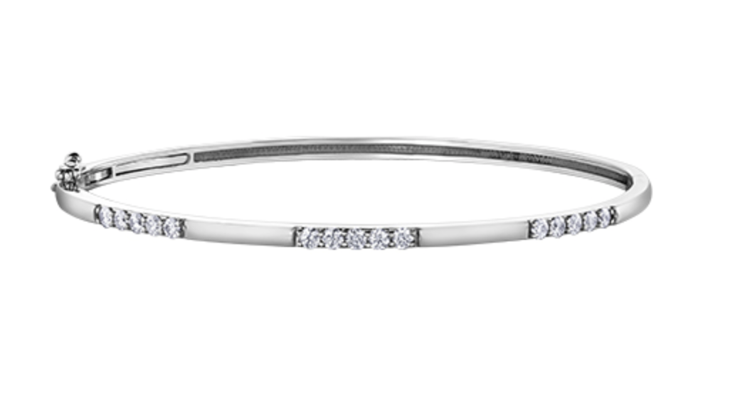 14K White Gold 0.60cttw Canadian Diamond Bangle, 7&quot;