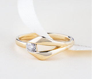 Anillo de diamantes canadienses de oro amarillo de 14 quilates de 0,12 quilates, talla 6,5