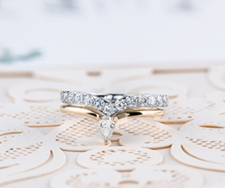 Anillo de diamantes canadienses con forma de pera y diamantes de 0,12 quilates en oro amarillo de 14 quilates, tamaño 6,5