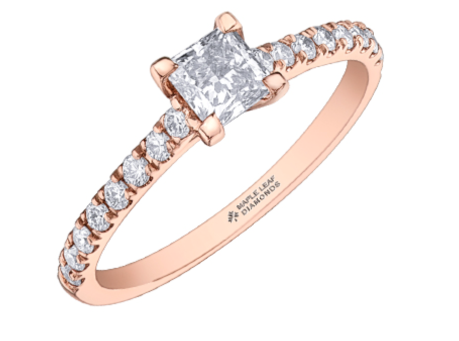 Anillo de compromiso de diamantes canadienses de talla princesa de 0,75 quilates en oro rosa de 14 quilates