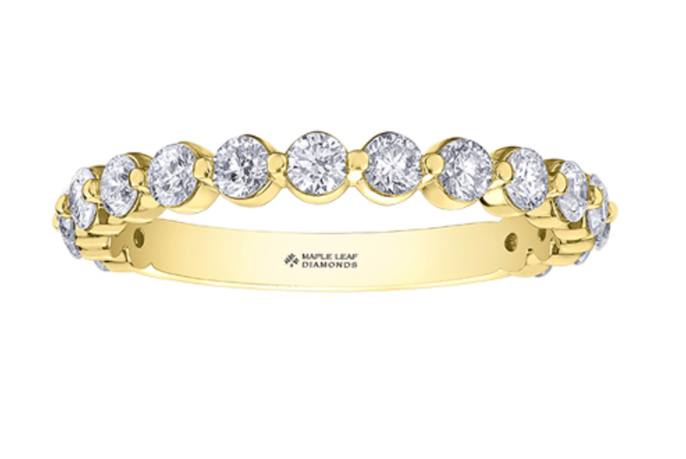 Oro blanco, amarillo o rosa de 18 quilates con aleación de paladio (hipoalergénico) Banda de diamantes canadienses de 0,50 a 1,20 quilates