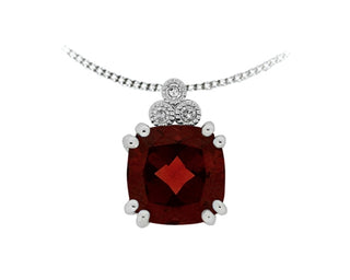 Collar de diamantes y granates en oro blanco de 10 quilates, 18"