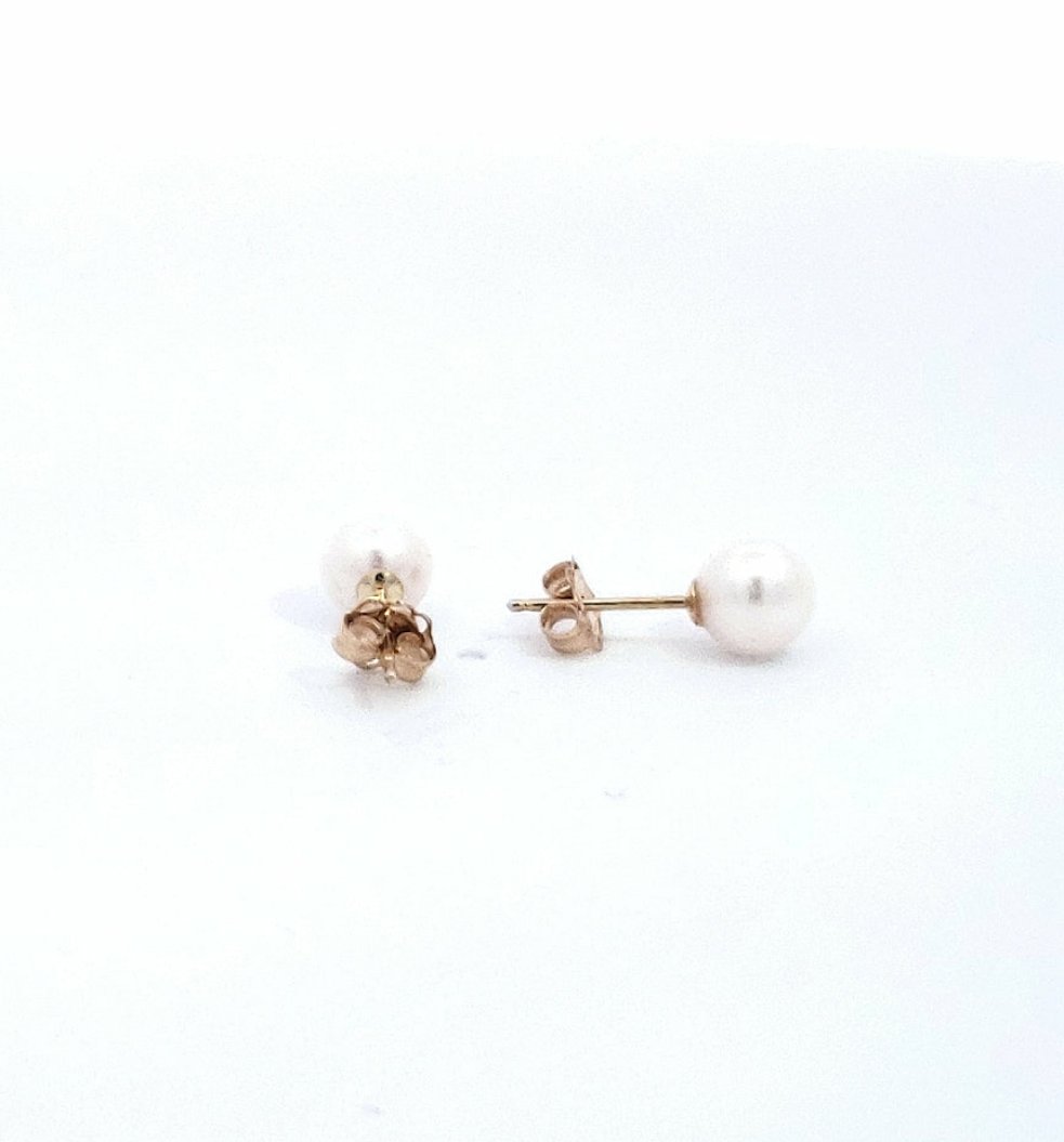 14K Yellow Gold 5.5-6.0mm Cultured Pearl Earrings with Butterfly Backs