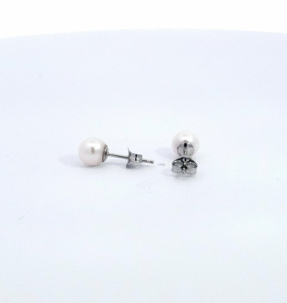 14K White Gold 5-5.5mm Cultured Pearl Earrings with Butterfly Backs