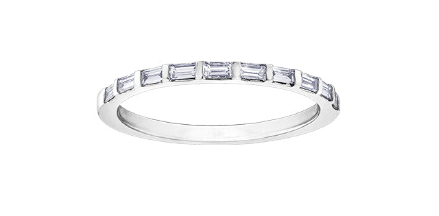 14K White Gold 0.25cttw Straight Baguette Diamond Ring - Size 7