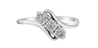 10K White Gold 0.15cttw Illusion Setting Diamond Ring - Size 6.5
