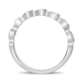 Anillo en forma de lágrima con diamantes milgrain de 0,12 quilates en oro blanco, amarillo o rosa de 14 quilates 