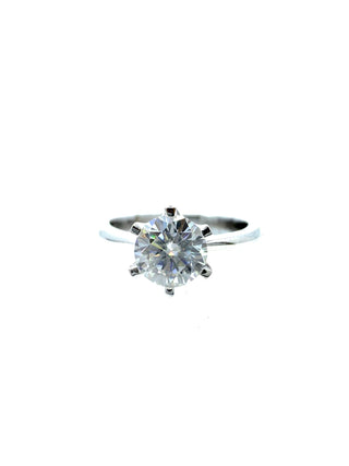 Round Brilliant Cut Moissanite Engagement Ring