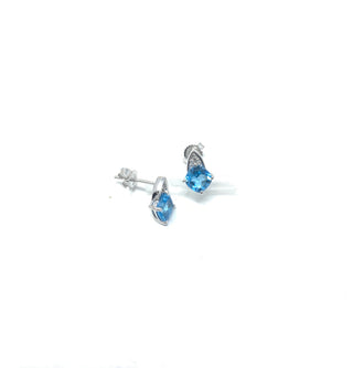 Pendientes de oro blanco de 10 quilates con topacio azul genuino de 1,50 quilates y diamantes de 0,023 quilates