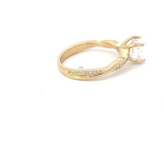 14K Round Brilliant Cut Diamond Ring