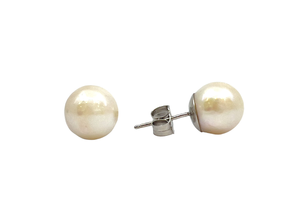Aretes de perlas cultivadas de 7 a 7,5 mm en oro blanco de 14 quilates con cierre de mariposa