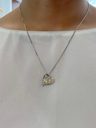 Colgante de mamá con diamantes de dos tonos en plata de ley y oro amarillo de 10 quilates