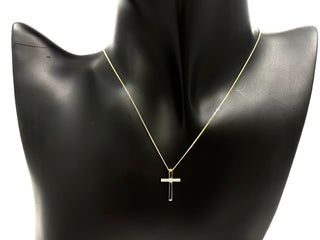 Colgante de cruz de diamantes de 0,02 quilates en oro amarillo de 10 quilates, 18"