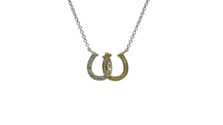 Colgante de herradura doble con diamantes de 0,11 quilates en oro blanco y amarillo de 14 quilates, 18"