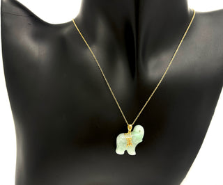 Colgante de elefante de jade genuino de oro amarillo de 10 quilates, 18 "
