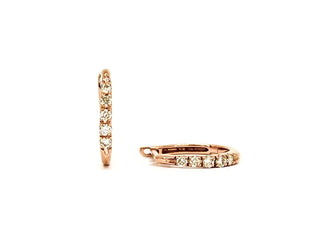 Pendientes tipo argolla con bisagras Huggie de diamantes de 0,15 quilates en oro rosa de 10 quilates