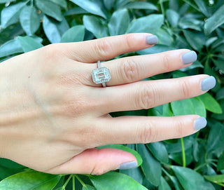 10K White Gold  2.0cttw Genuine White Topaz Ring