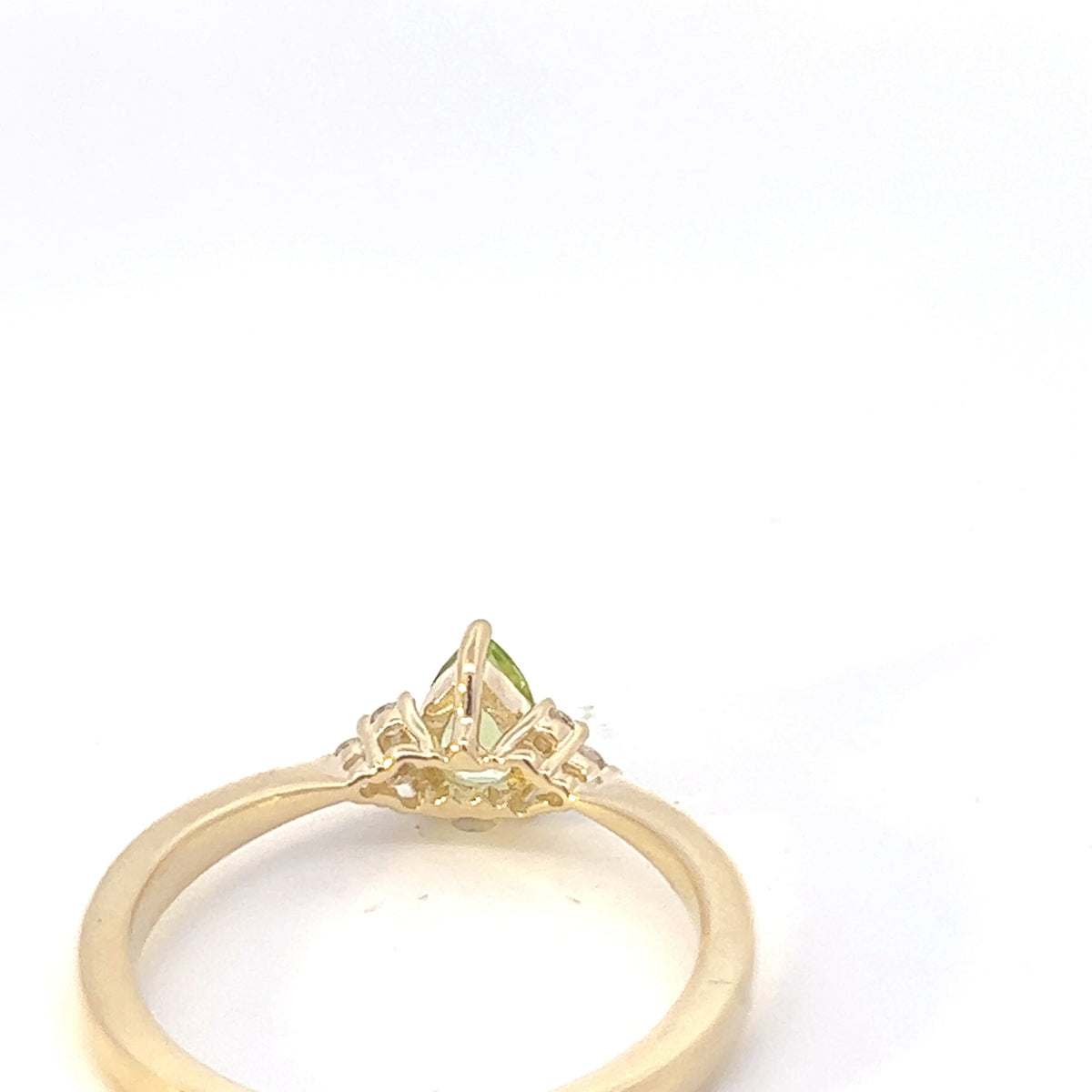 10K Yellow Gold Peridot and Diamond Ring - Size 7