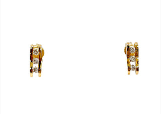 Aretes Della Falls de oro amarillo de 14 quilates con diamantes canadienses de 0,18 quilates y cierre de mariposa