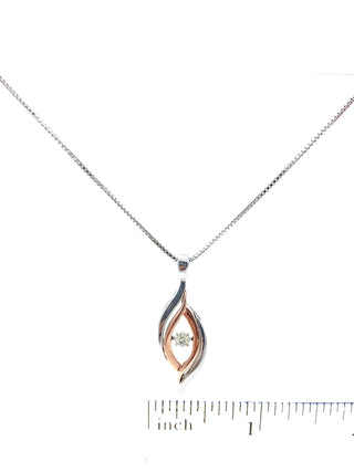 Colgante de plata canadiense con diamantes