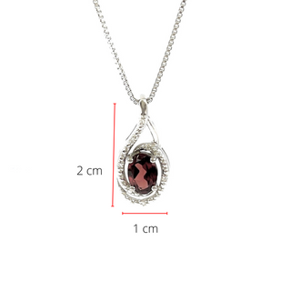 Collar de plata con granate ovalado de 0,75 quilates y diamante de 0,03 quilates, 18"