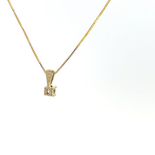 Colgante solitario con engaste de ilusión de diamantes de 0,03 quilates de oro amarillo de 10 quilates, 18"