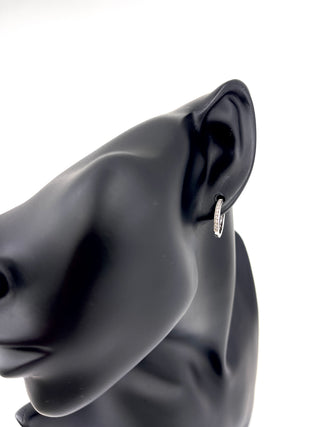 Pendientes tipo argolla con bisagras Huggie de diamantes de 0,10 quilates en oro blanco de 10 quilates