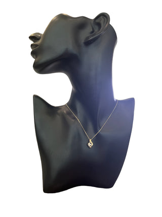 Colgante de oro amarillo de 10 quilates con diamantes de 0,05 quilates en total, 18"