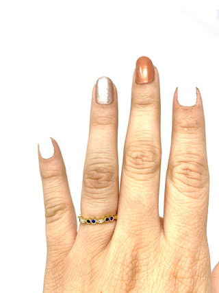 Anillo de zafiro y diamantes