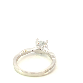 14K Round Brilliant Cut Diamond Ring