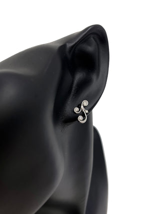 Aretes de diamantes canadienses de 0,215 quilates en oro blanco de 10 quilates