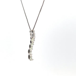 Colgante Journey de diamantes de 0,04 quilates en oro blanco de 10 quilates, 18"