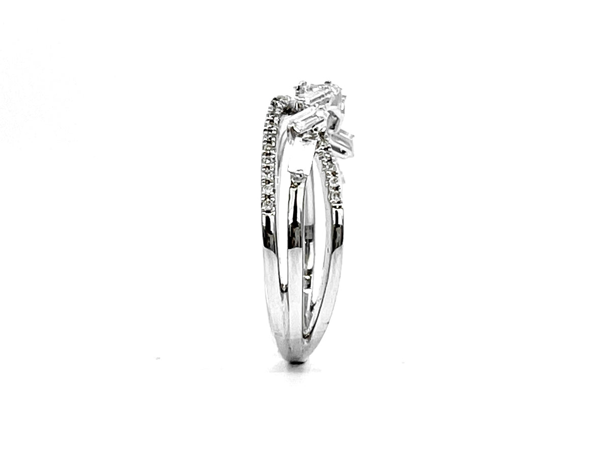 14K White Gold 0.44cttw Baguette and Round Diamond Ring, Size 6.75