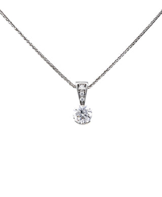 Colgante solitario de diamantes de 0,49 quilates en oro blanco de 14 quilates, 18"