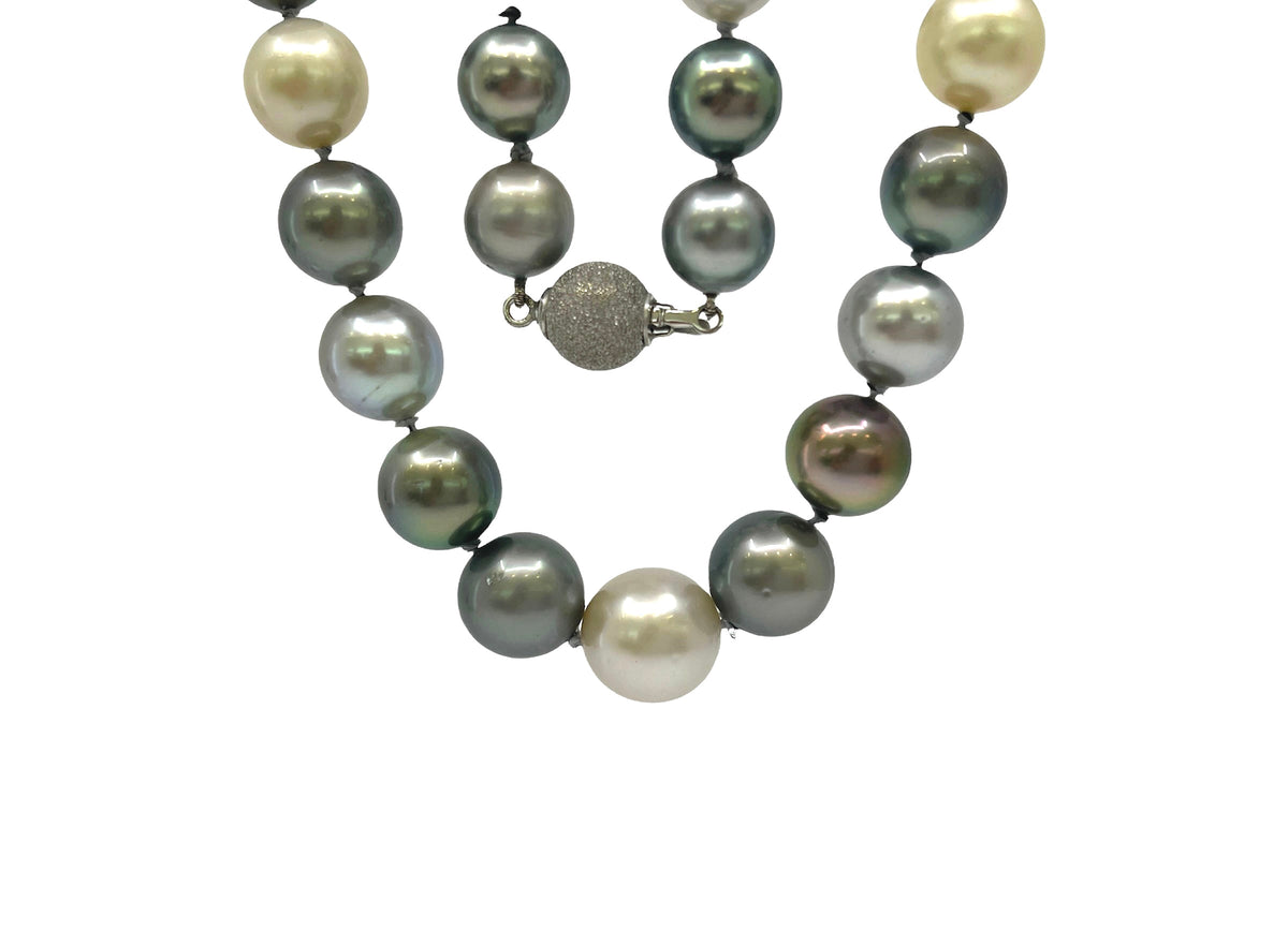 Hebra de perlas de Tahití multicolores de oro blanco de 14 quilates, 10-13 mm, 18&quot;