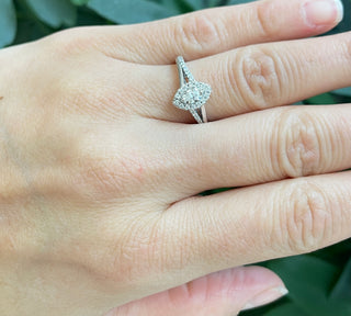 10K White Gold 0.30cttw Diamond Ring - Size 7