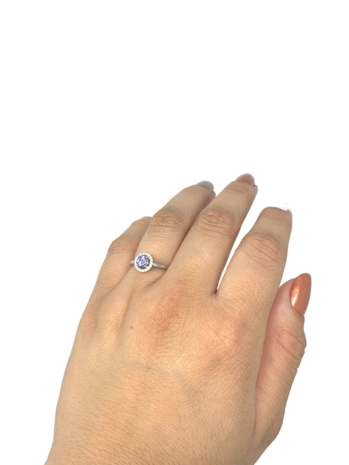 Tanzanite &amp; Diamond Ring