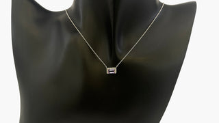 Colgante de oro blanco de 14 quilates con amatista de 0,62 quilates y diamante de 0,04 quilates, 18"