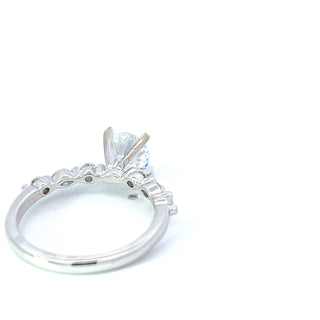 14K Round Brilliant Cut Diamond Ring