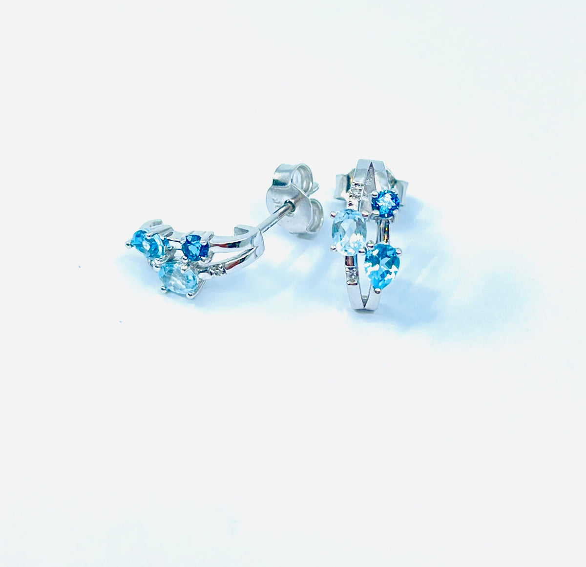 Pendientes de topacio azul, aguamarina y diamantes