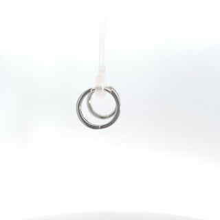 Pendientes tipo argolla con bisagras Huggie de oro blanco de 10 quilates, rubí auténtico de 0,16 quilates y diamantes de 0,03 quilates