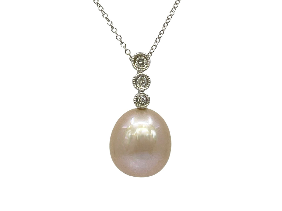 10K White Gold Fresh Water Pearl and Diamond Necklace, 18&quot;