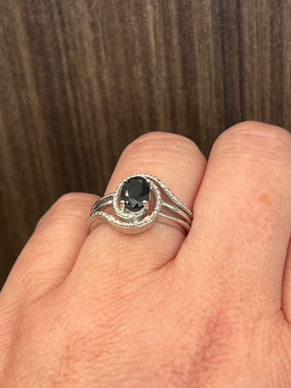 Anillo de plata de ley 925 con zafiro azul de 7 x 5 mm y diamante de 0,03 quilates, talla 6