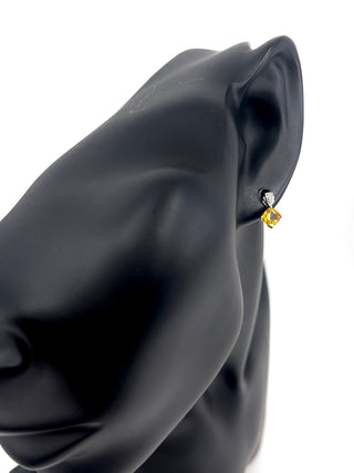 Pendientes de oro blanco de 10 quilates con citrino de 1,30 quilates y diamantes de 0,02 quilates