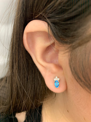 Pendientes de topacio azul y diamantes