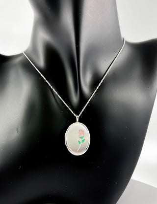 Collar con medallón ovalado de plata de ley, 18"