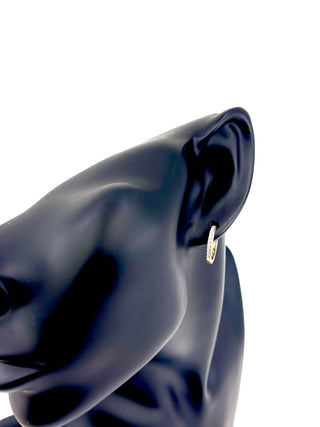 Aretes tipo argolla con diamantes de 0,10 quilates en oro amarillo de 10 quilates