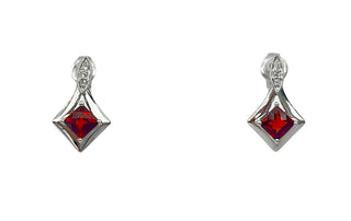 10K White Gold Garnet Stud Earrings