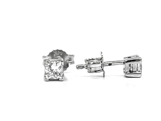 Aretes de oro blanco de 14 quilates con diamantes canadienses de talla princesa de 0,30 quilates
