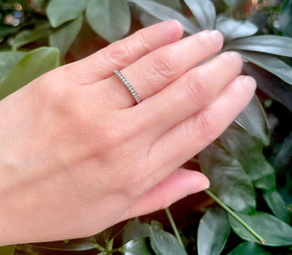 Anillo de eternidad de diamantes de 0,40 quilates en oro blanco de 14 quilates - Tamaño 6,5